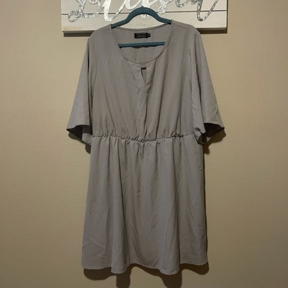 Live in Love - gray flare sleeve baby doll dress